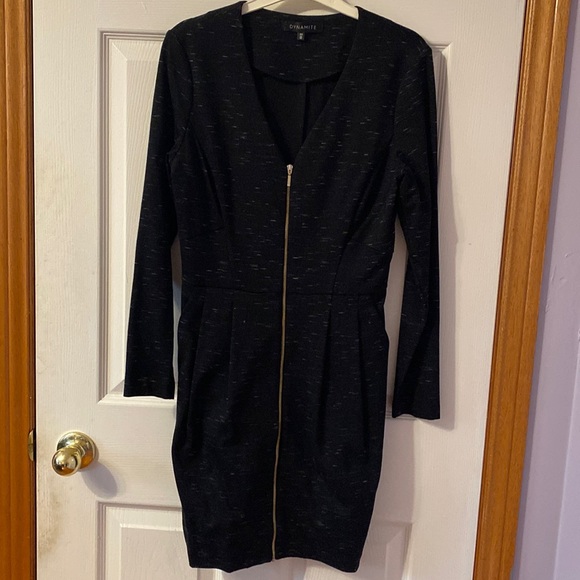 Dynamite Dress - Picture 2 of 5